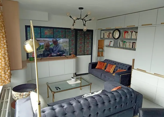 Liege Centre Mediacite Appartement Possible Parking Terrasse Immense 8Eme Pour 2 Personnes