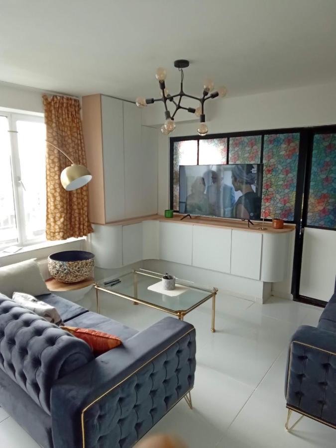 Appartement Centre Mediacite Possible Parking Terrasse Immense 8eme Pour 2 Personnes Liège