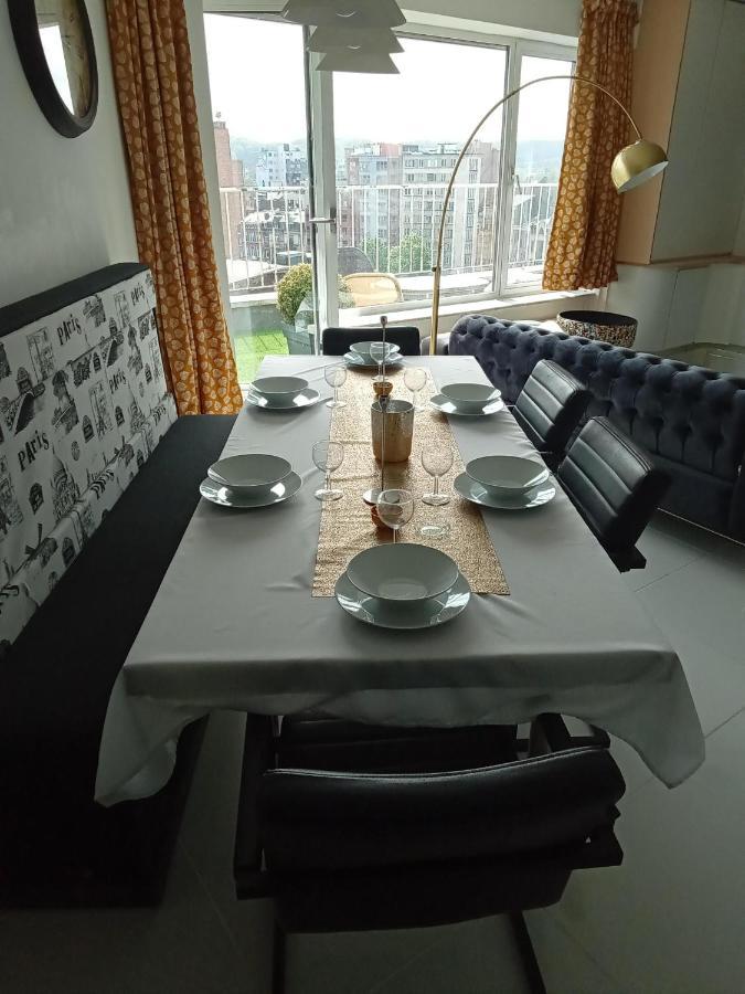 Centre Mediacite Possible Parking Terrasse Immense 8eme Pour 2 Personnes